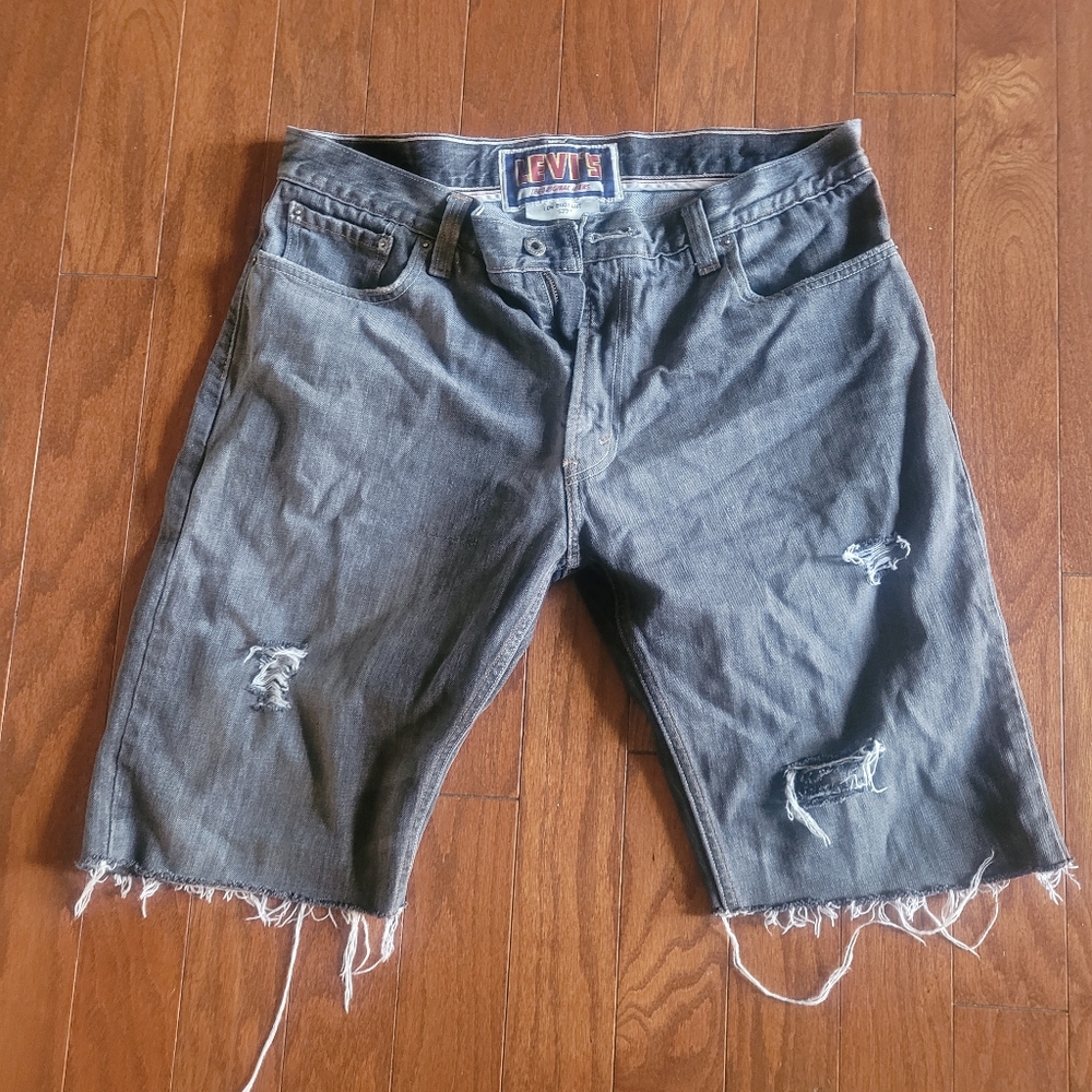 Men's Levi Shorts, sz 36